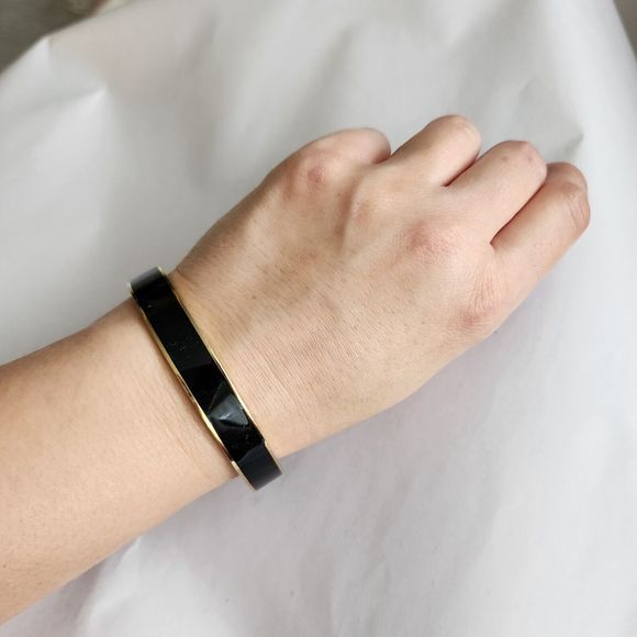 Kate Spade Gold plated Black enamel Bangle Bracelet Elegant Stamped Logo - Picture 9 of 12